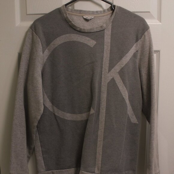 Sweatshirt  -006 - Picture 1 of 1